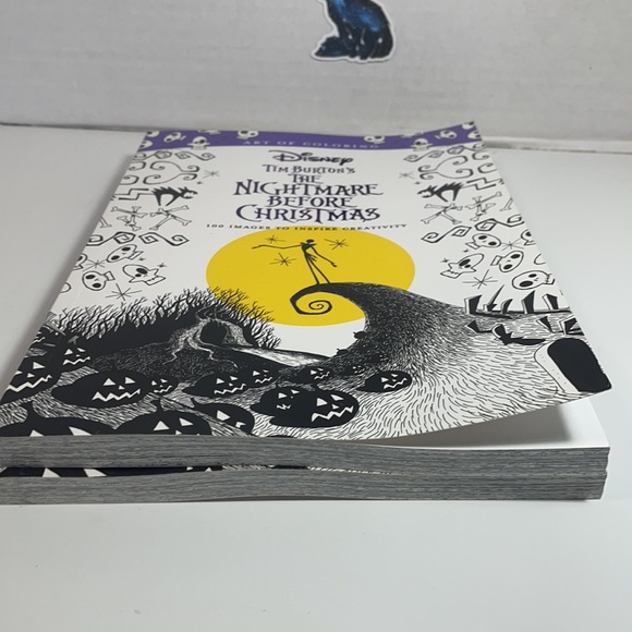 1 Art Of Coloring: Tim Burton's The Nightmare Before Christmas: 100 Images Book - Picture 14 of 16
